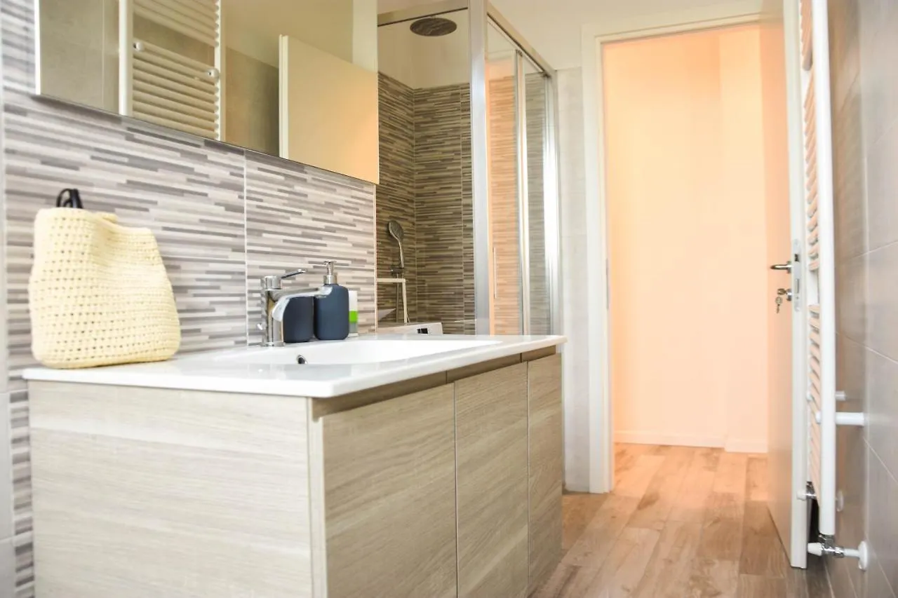 Bologna Accommodation - Fiera - Self Checkin - 24H Apartament