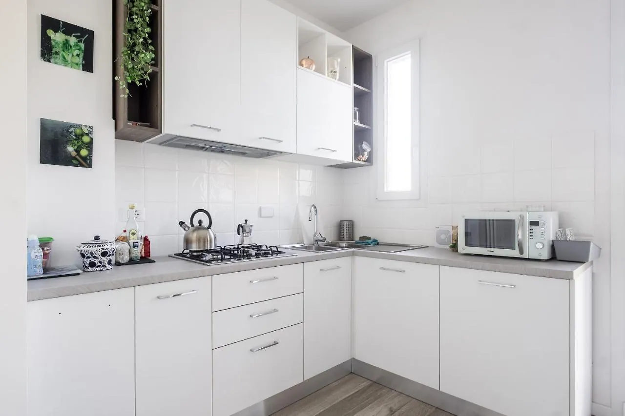 Bologna Accommodation - Fiera - Self Checkin - 24H Apartament